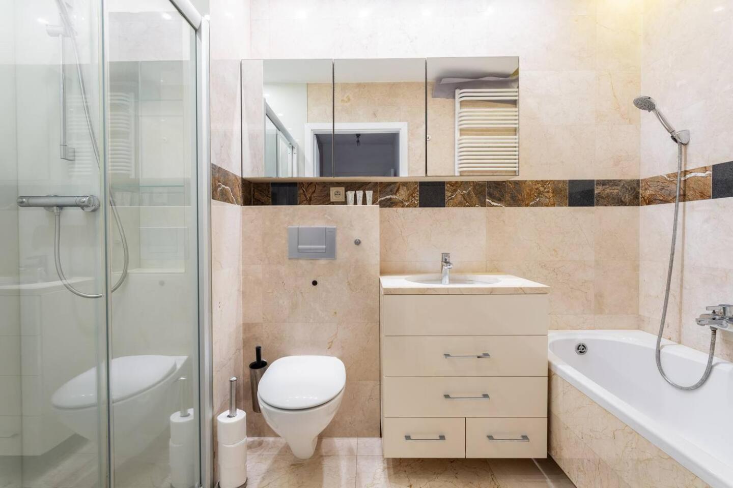 Superb Czerska Family Apartment 바르샤바 외부 사진